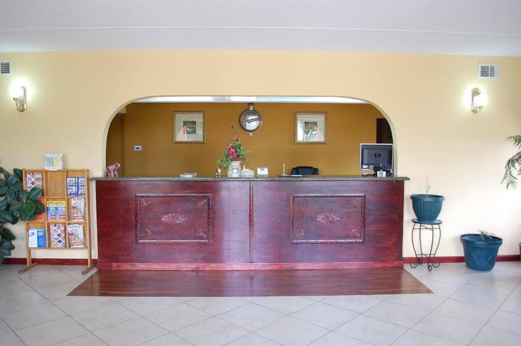 Executive Inn Scottsville Екстер'єр фото